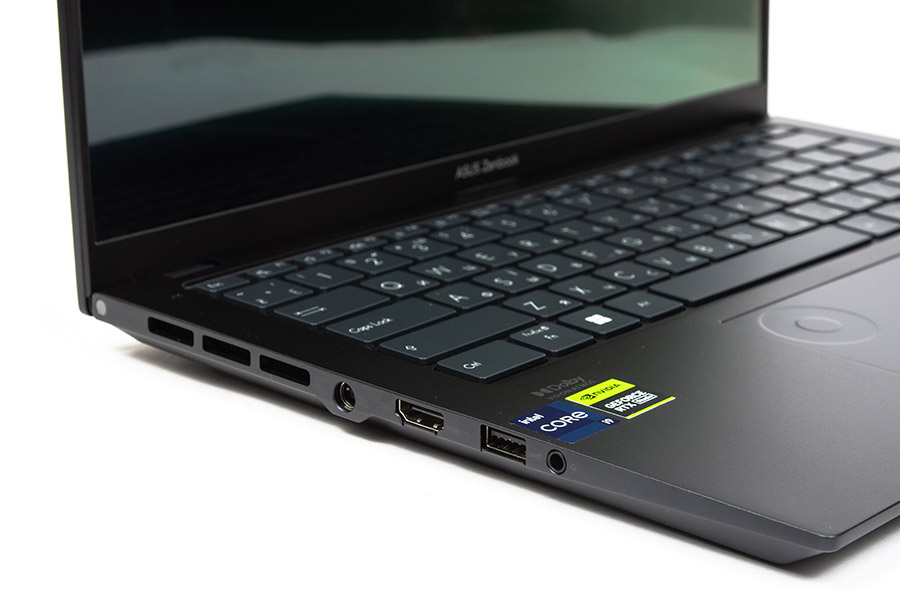 ASUS Zenbook Pro 14 OLED (UX6404)