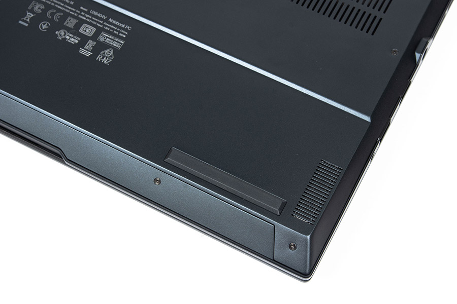 ASUS Zenbook Pro 14 OLED (UX6404)